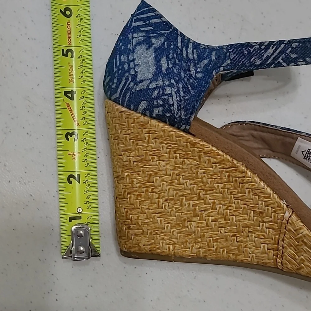 Toms blue canvas & rattan wedges size 7.5